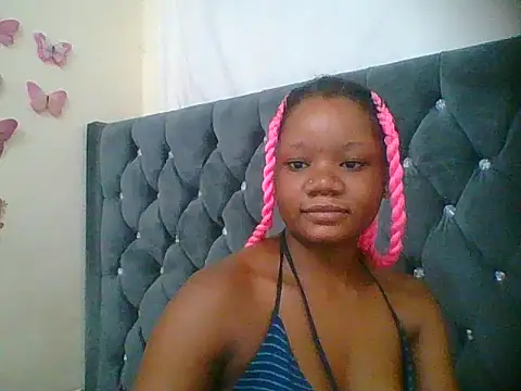 HotJeylee online show from December 2025 06:47:02 PM