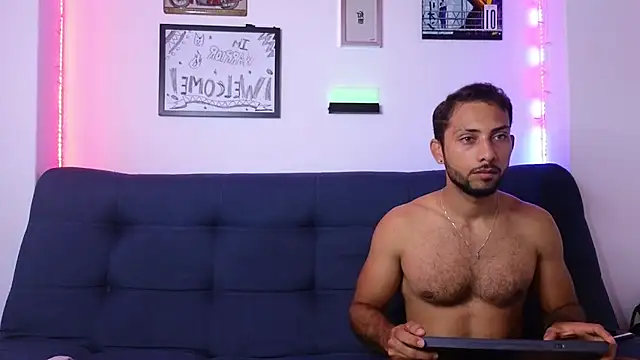 Snapshot of catalina_y_tylerjhons chatting on February 2025 09:31:01 AM catalina y tylerjhons online show from February 2025 09:31:01 AM