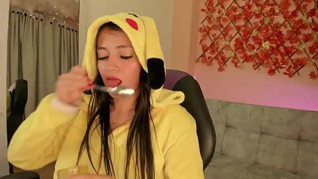 Snapshot of Sweet_Candies chatting on March 2025 04:12:02 AM Sweet Candies online show from March 2025 04:12:02 AM