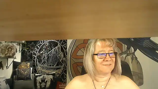 TittenMichelle online show from November 2025 05:18:01 PM