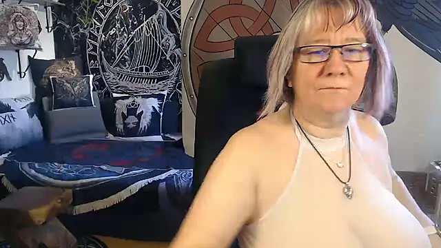 TittenMichelle online show from February 2026 11:00:02 AM