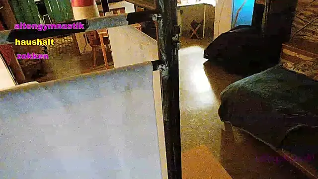 Snapshot of BongChannel chatting on January 2025 10:11:02 PM BongChannel online show from January 2025 10:11:02 PM