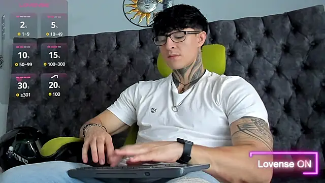 Snapshot of Jeins_carter chatting on March 2025 01:40:01 PM Jeins carter online show from March 2025 01:40:01 PM