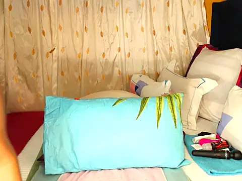 ChloeTyler23 online show from March 2025 02:10:02 PM