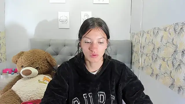 Emma-Wilson online show from January 2025 04:55:01 AM