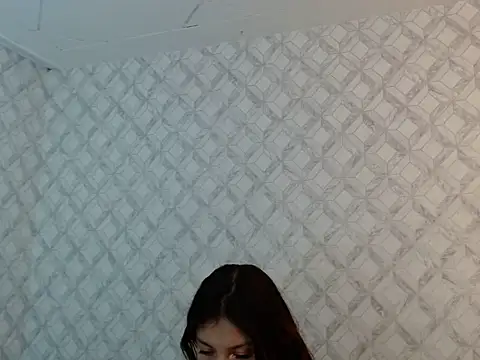 Emma-Wilson online show from April 2026 04:50:02 AM