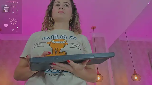 Shantall   online show from March 2025 10:56:02 AM