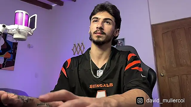 David Brown18 online show from February 2025 05:09:01 PM