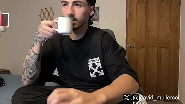 David Brown18 online show from February 2025 07:02:01 PM