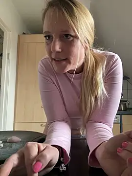 MoniqueLaFee online show from January 2025 12:13:01 PM