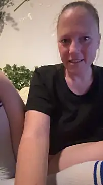 MoniqueLaFee online show from June 2026 02:35:01 AM