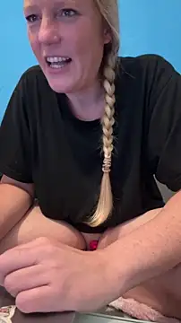 MoniqueLaFee online show from July 2026 07:28:02 AM
