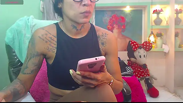 lorenapinto online show from June 2026 03:15:02 AM