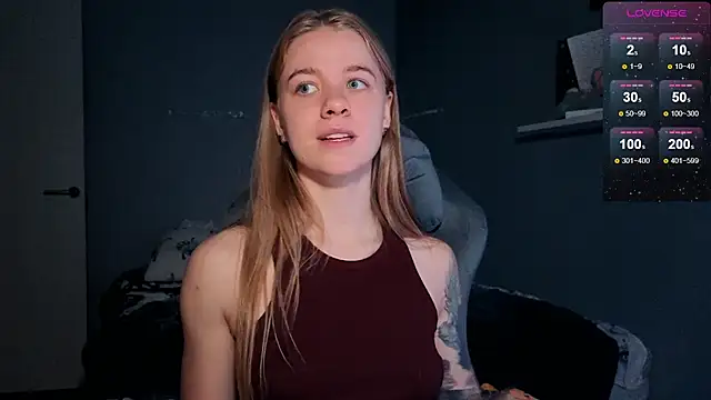 candy maggie online show from November 2025 05:23:01 PM