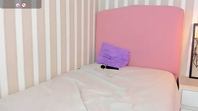 Snapshot of AMELIETARSON chatting on January 2025 10:28:01 PM AMELIETARSON online show from January 2025 10:28:01 PM