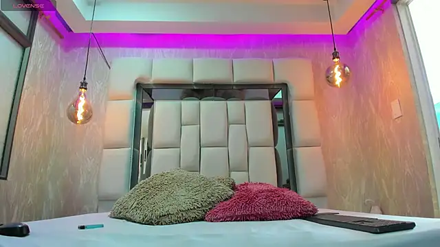 Snapshot of summer_lee_ chatting on March 2025 05:50:02 PM summer lee online show from March 2025 05:50:02 PM