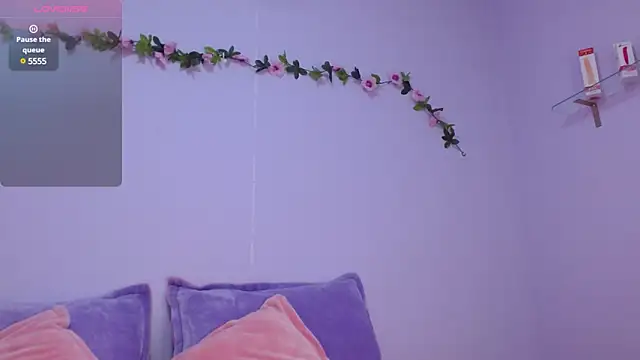 Snapshot of Isa-Jones chatting on January 2025 04:49:02 AM Isa-Jones online show from January 2025 04:49:02 AM