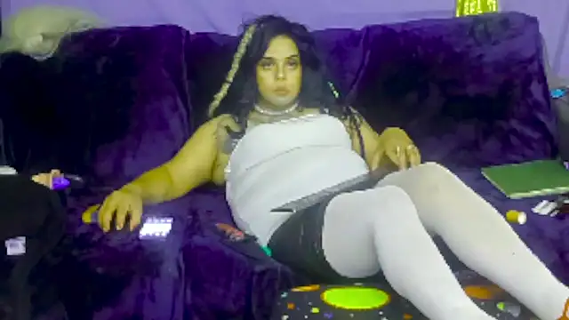 indica310 online show from March 2025 02:12:02 AM