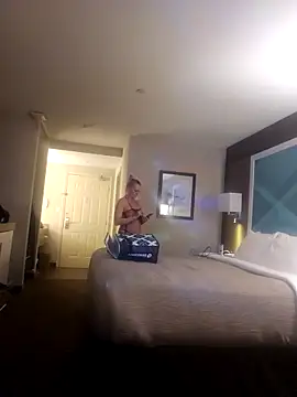 Snapshot of mollyfourtune chatting on January 2026 04:26:01 AM mollyfourtune online show from January 2026 04:26:01 AM