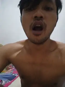 jojokom99 online show from June 2026 05:28:01 PM