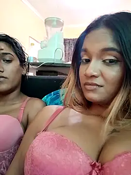 Indianqueen03 online show from October 2025 01:56:02 PM