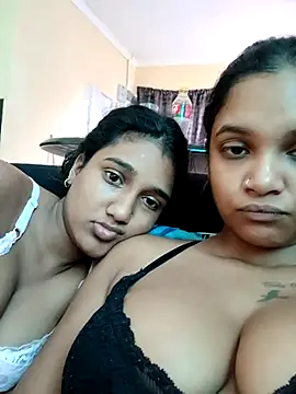 Indianqueen03 online show from October 2025 10:30:01 AM