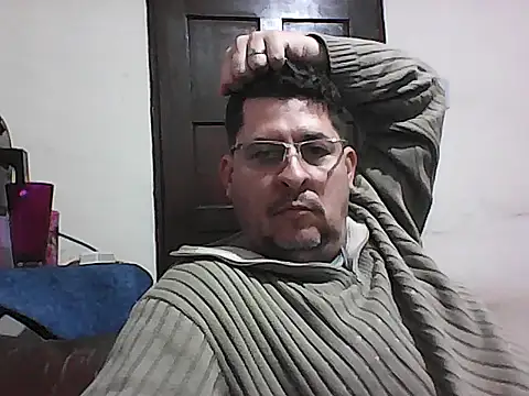 karatecobrakay2012 online show from July 2026 11:07:01 AM