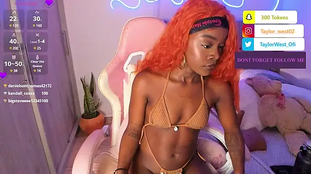 Miss westt  online show from February 2025 11:31:01 AM