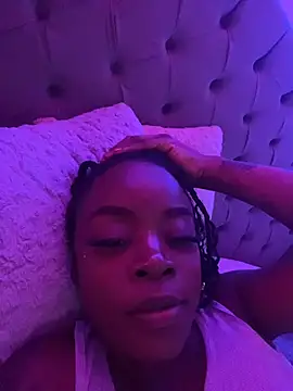 Miss westt  online show from November 2025 04:40:02 AM