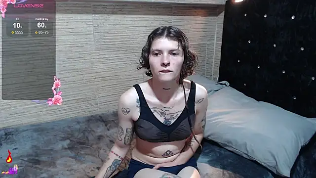 pretty cristal69 online show from October 2025 02:15:01 AM