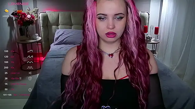 Miss Maya Mils online show from February 2025 01:08:01 AM