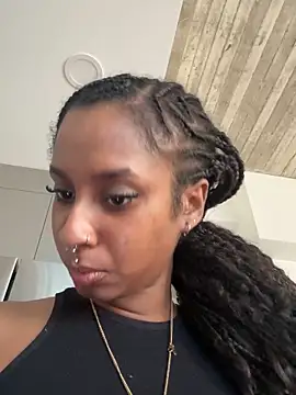 Your Paris online show from November 2025 09:02:01 PM