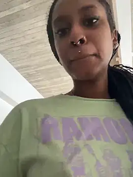 Your Paris online show from December 2025 07:30:02 PM