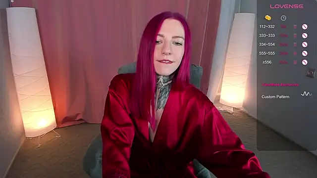 Roxy      online show from February 2025 11:36:01 PM