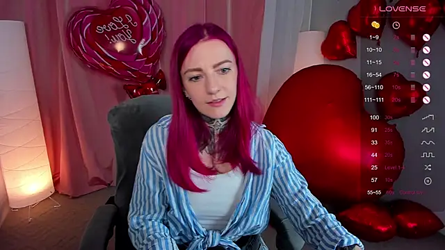 Roxy      online show from February 2025 08:34:02 PM