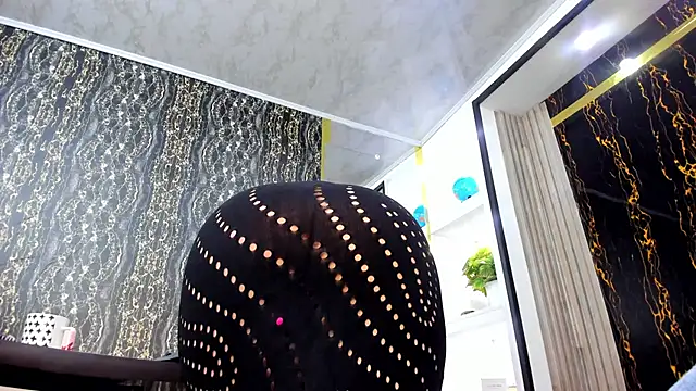 MissEscarleth online show from January 2025 08:40:02 AM