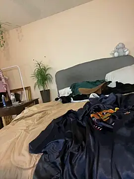 Snapshot of magicalc00ch chatting on December 2024 06:33:01 AM magicalc00ch online show from December 2024 06:33:01 AM