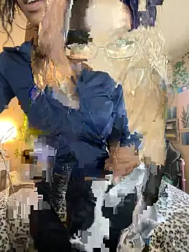 Snapshot of magicalc00ch chatting on January 2025 09:15:01 PM magicalc00ch online show from January 2025 09:15:01 PM