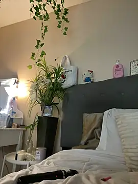 Snapshot of magicalc00ch chatting on January 2025 03:43:01 AM magicalc00ch online show from January 2025 03:43:01 AM