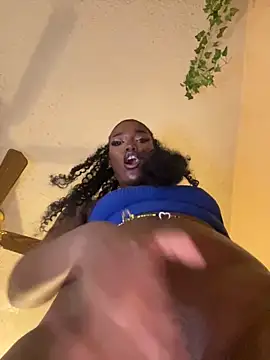 Snapshot of magicalc00ch chatting on February 2025 12:49:02 AM magicalc00ch online show from February 2025 12:49:02 AM