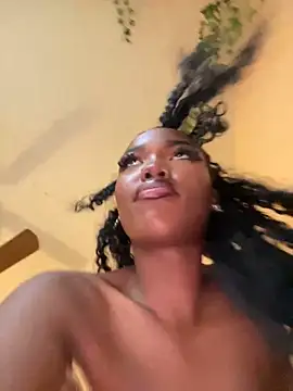 Snapshot of magicalc00ch chatting on February 2025 10:00:01 PM magicalc00ch online show from February 2025 10:00:01 PM