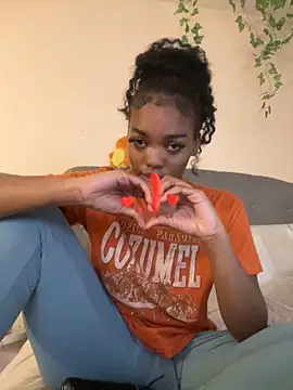 Snapshot of magicalc00ch chatting on February 2025 11:41:01 PM magicalc00ch online show from February 2025 11:41:01 PM