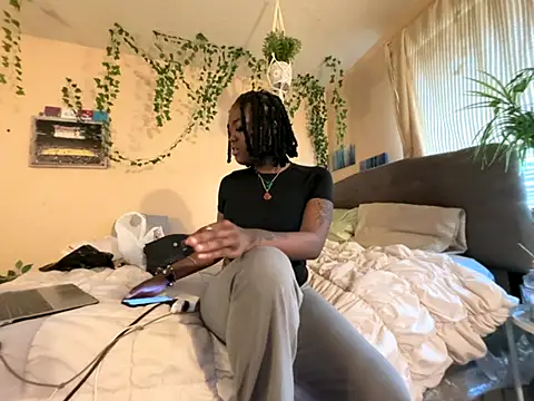 Snapshot of magicalc00ch chatting on October 2025 10:08:02 PM magicalc00ch online show from October 2025 10:08:02 PM