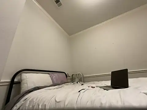 magicalc00ch online show from May 2026 08:50:01 PM