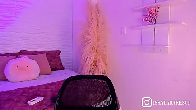 IsabelleFoxx  online show from May 2026 10:30:01 PM