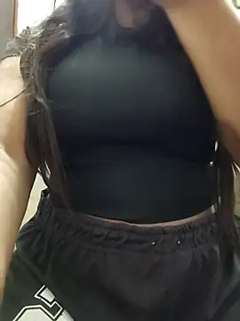 MohiniHott online show from May 2026 06:15:02 PM