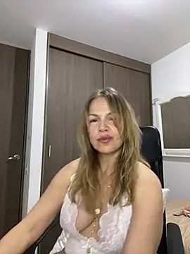 Leyna liu online show from January 2025 02:47:01 AM