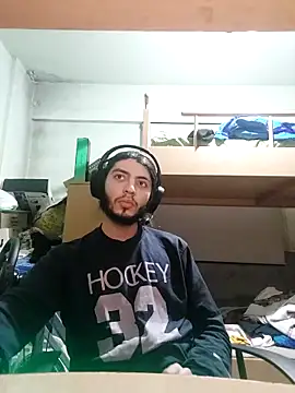 kleineid77 online show from February 2025 04:04:01 PM