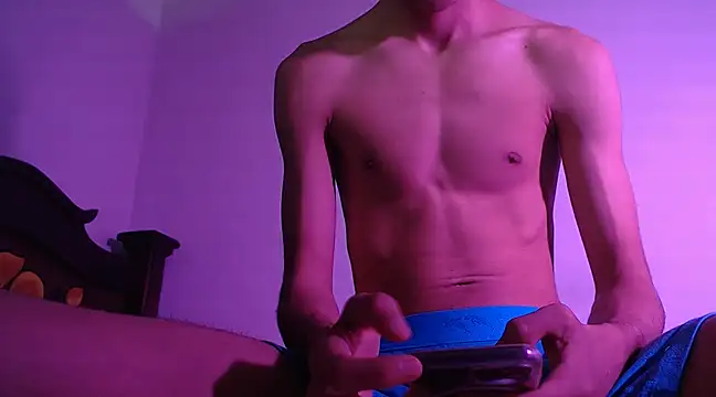 isaaclatino online show from January 2025 01:58:01 AM