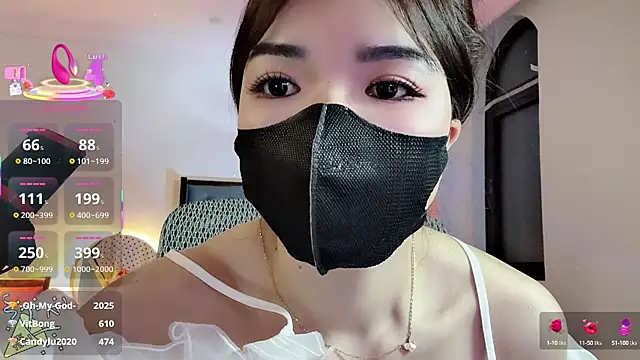 Snapshot of Berrysweet_68 chatting on October 2025 10:06:02 PM Berrysweet 68 online show from October 2025 10:06:02 PM